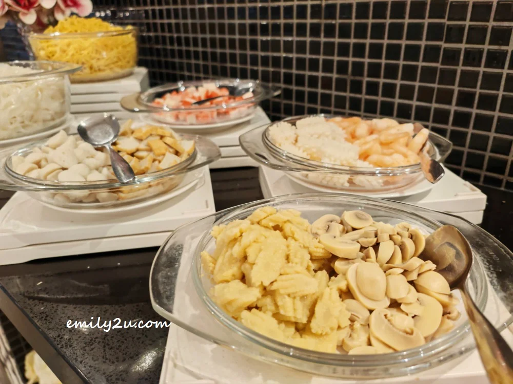 Tomyam Seafood Noodle Counter