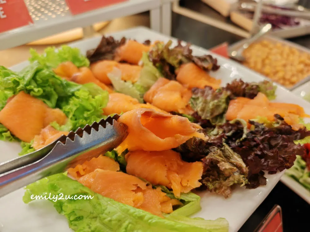Cold Smoked Salmon Salad