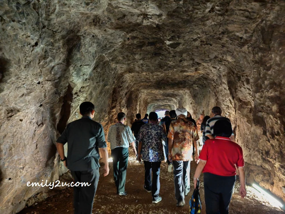 walking through the tunnel to Tasik Cermin