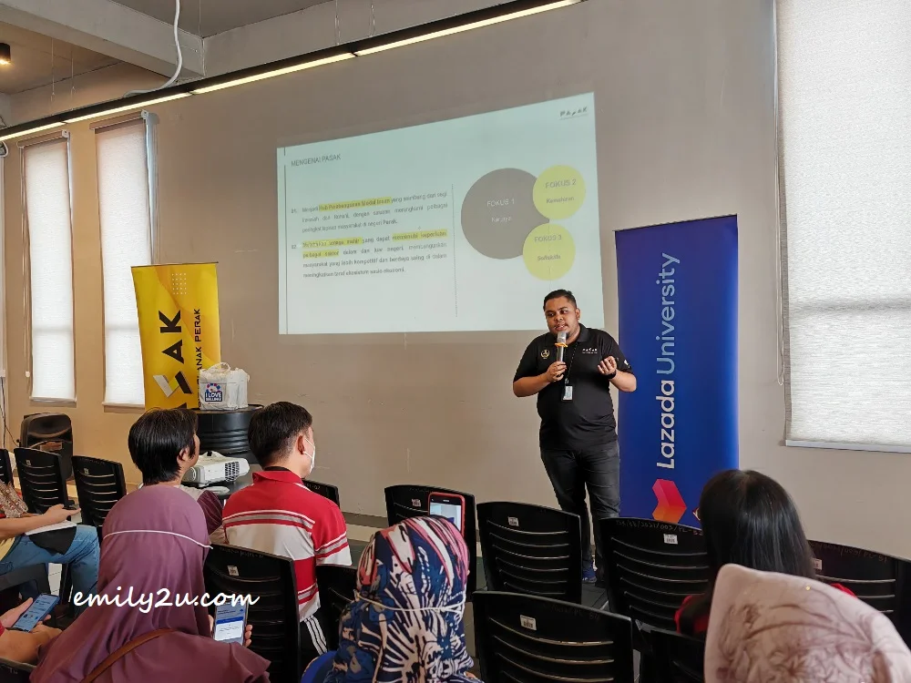 Firdaus from PASAK explains the functions of the organisation