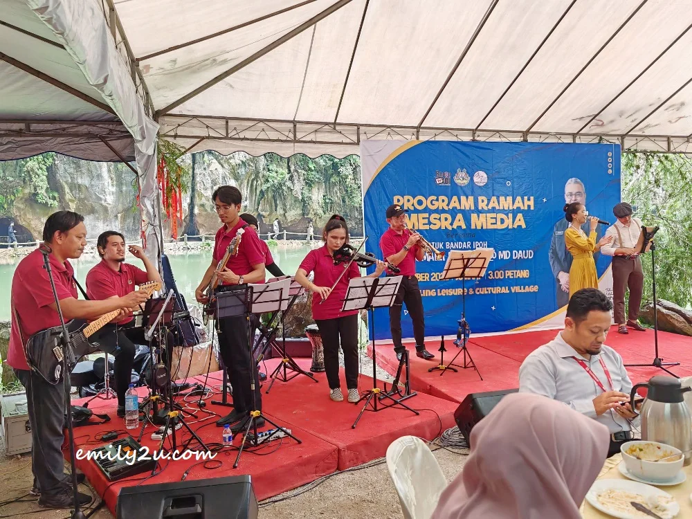 entertainment by Gema Warisan Budaya MBI