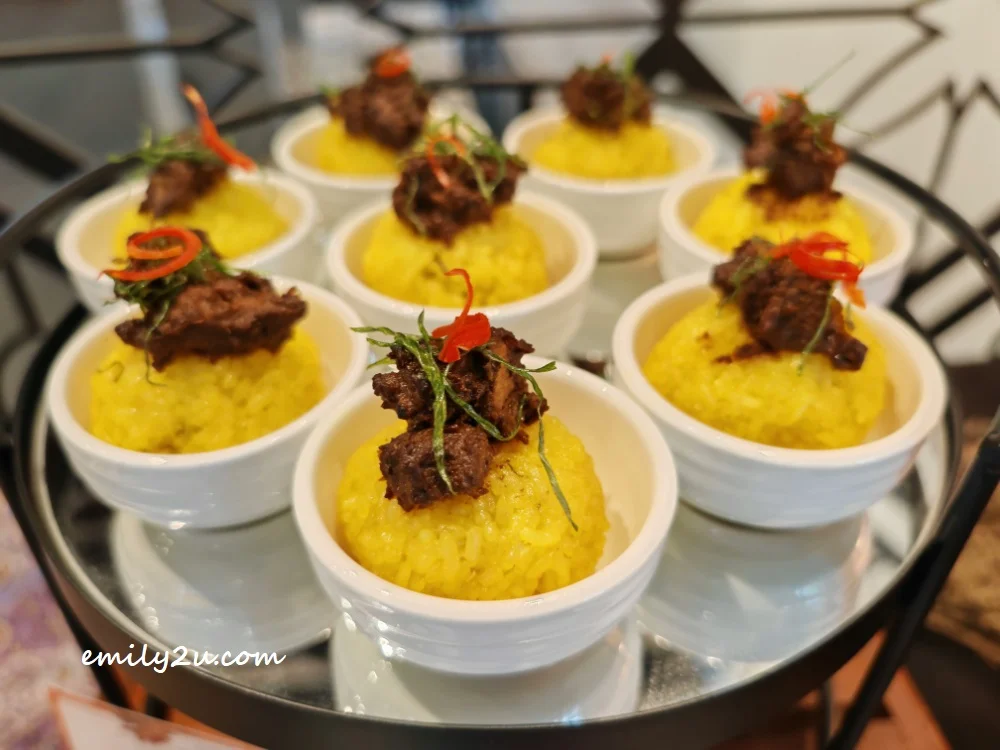 Pulut Kuning Rendang Tok