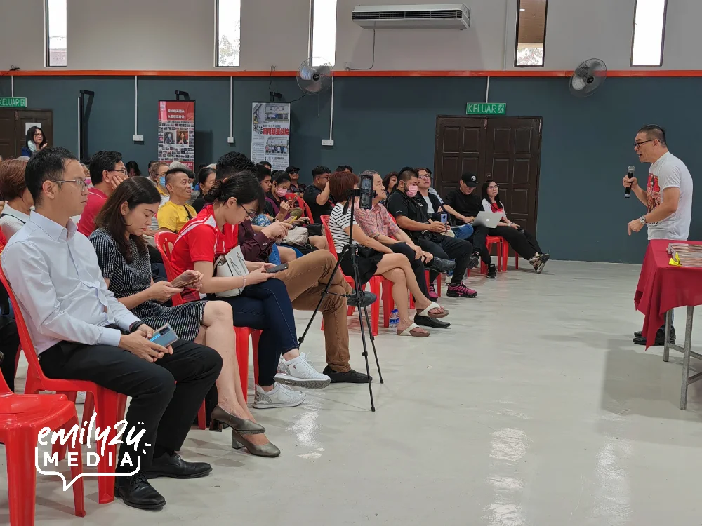 Superman Hew presents a motivational talk