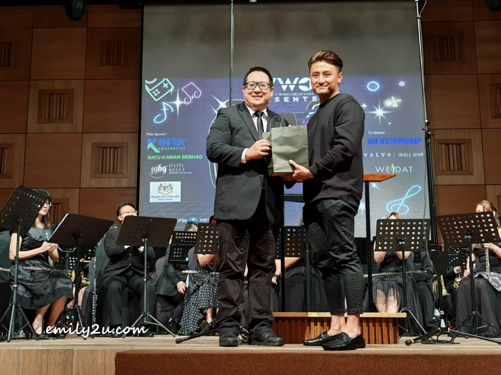 appreciation to sponsor, IRoll Ipoh Sdn Bhd (R)