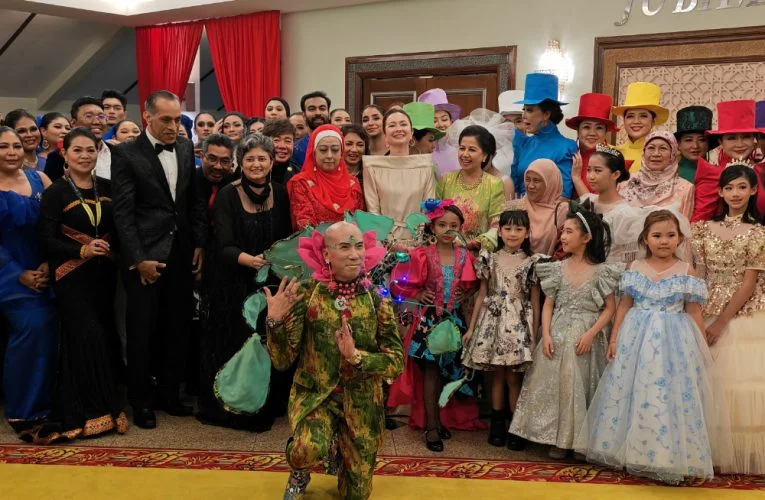 International IPOH Fashion Week (IIFW) Season 5.0 Charity Black Tie Royal Gala Dinner