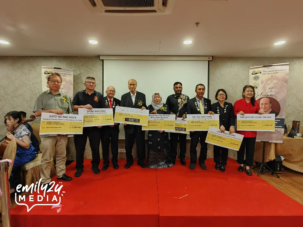 mock cheque presentation ceremony