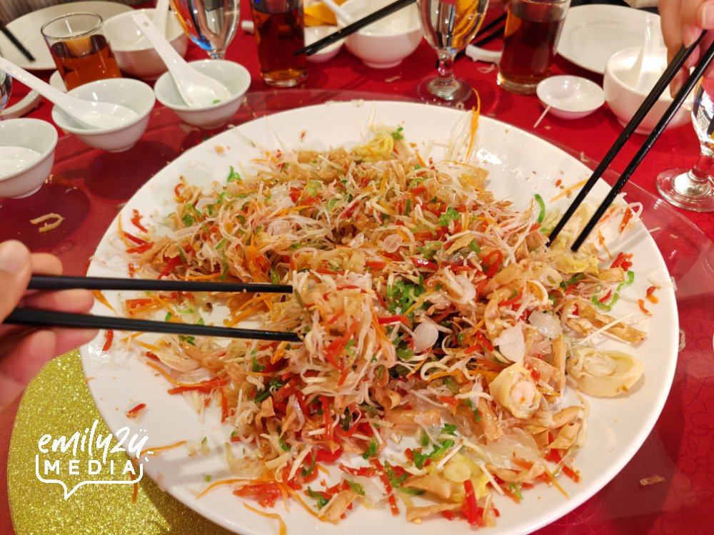Prosperity Yee Sang with Salmon and Abalone
