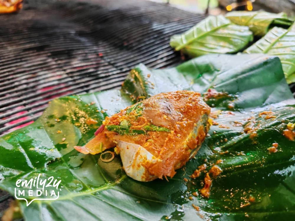 live-action stall: Perapan Ikan Bakar