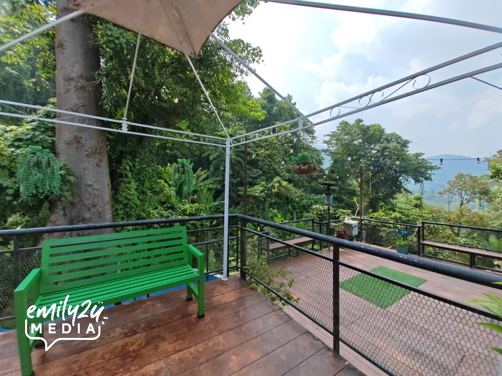 outdoor lounging area