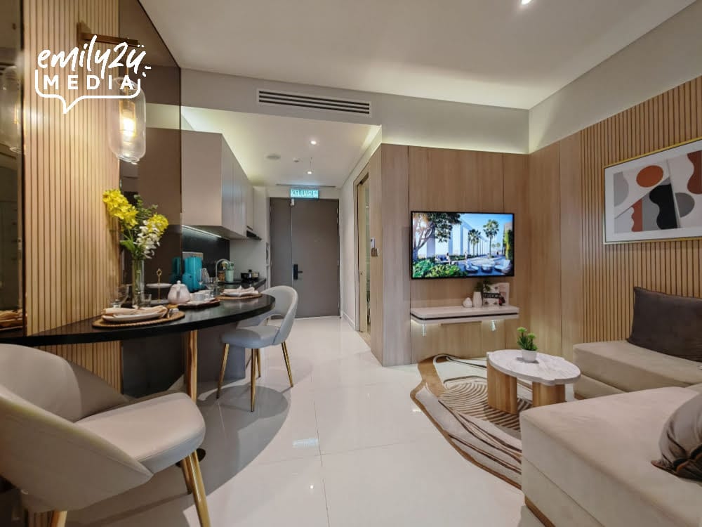 living and dining areas of Wellness Suite (386 sq. ft.)