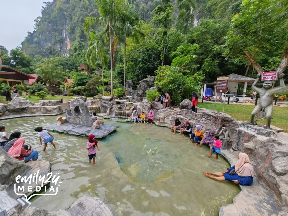Khao Chaison Hot Spring