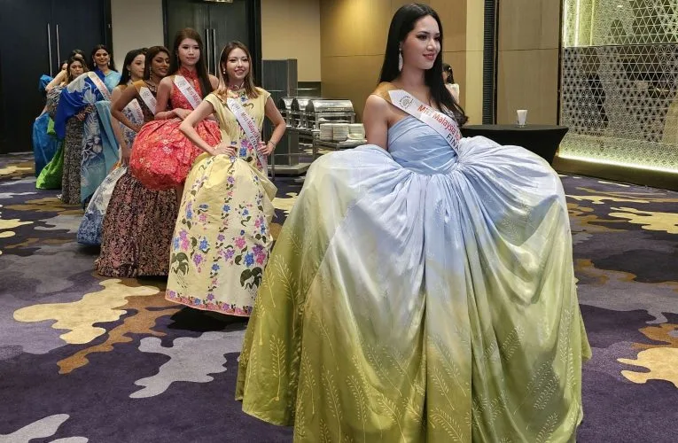 16 Finalists Vie for Three Coveted Miss Malaysia Tourism Crowns