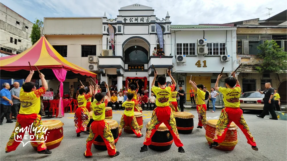 drum performance by Persatuan Sukan Dan Kebudayaan Ma Ching Ipoh