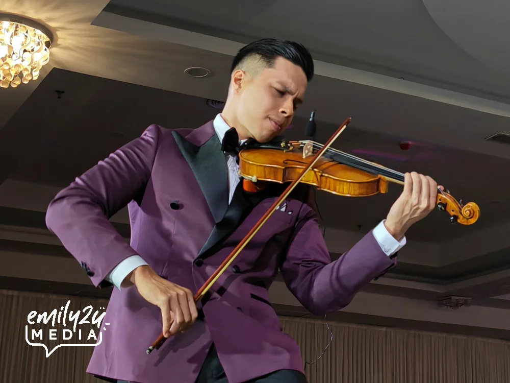 violinist Martin Looi