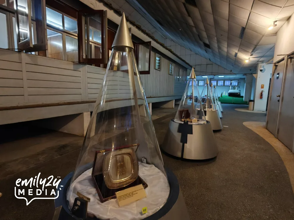all exhibits are RFID-tagged