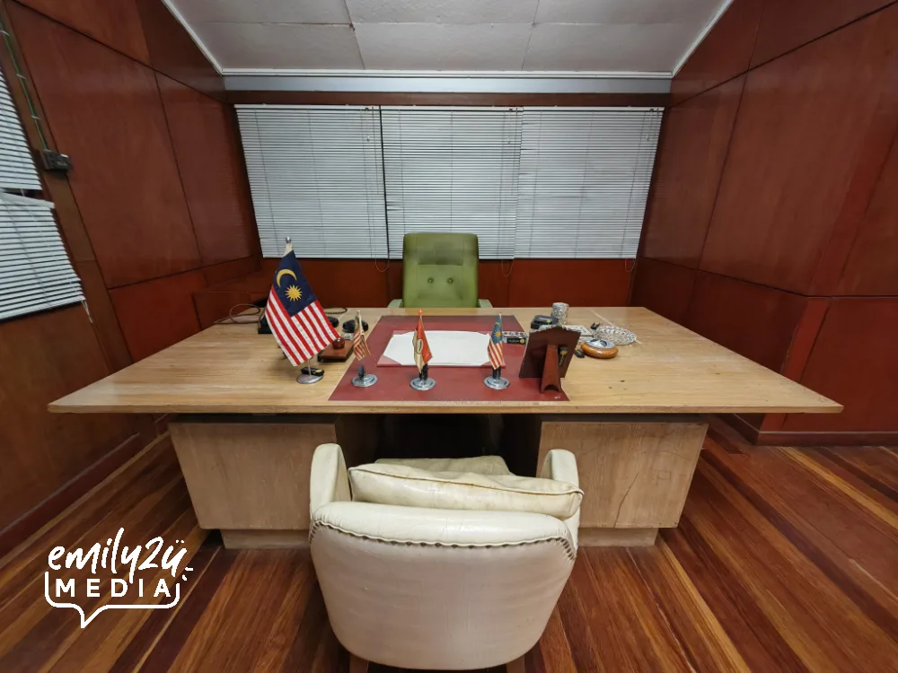 Tunku's office