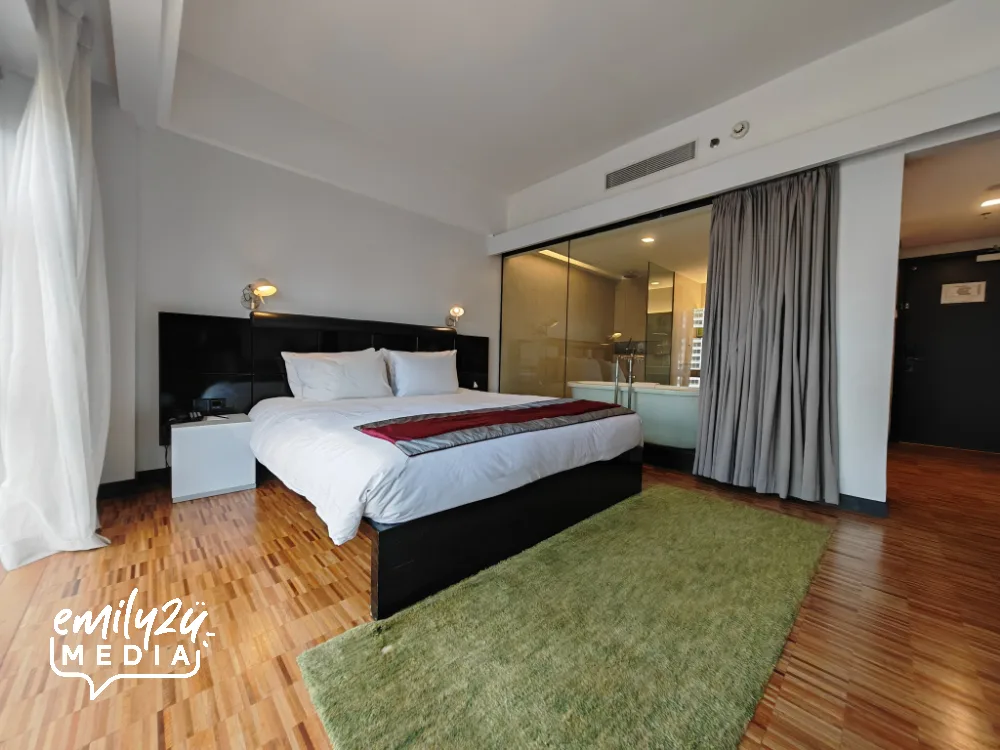 Premier Room