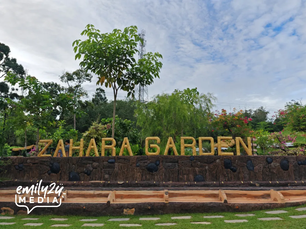 Zahara Garden signage
