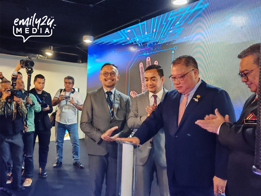 TRAVEX 2025 launch gimmick