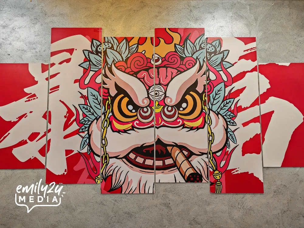 lion head decoration