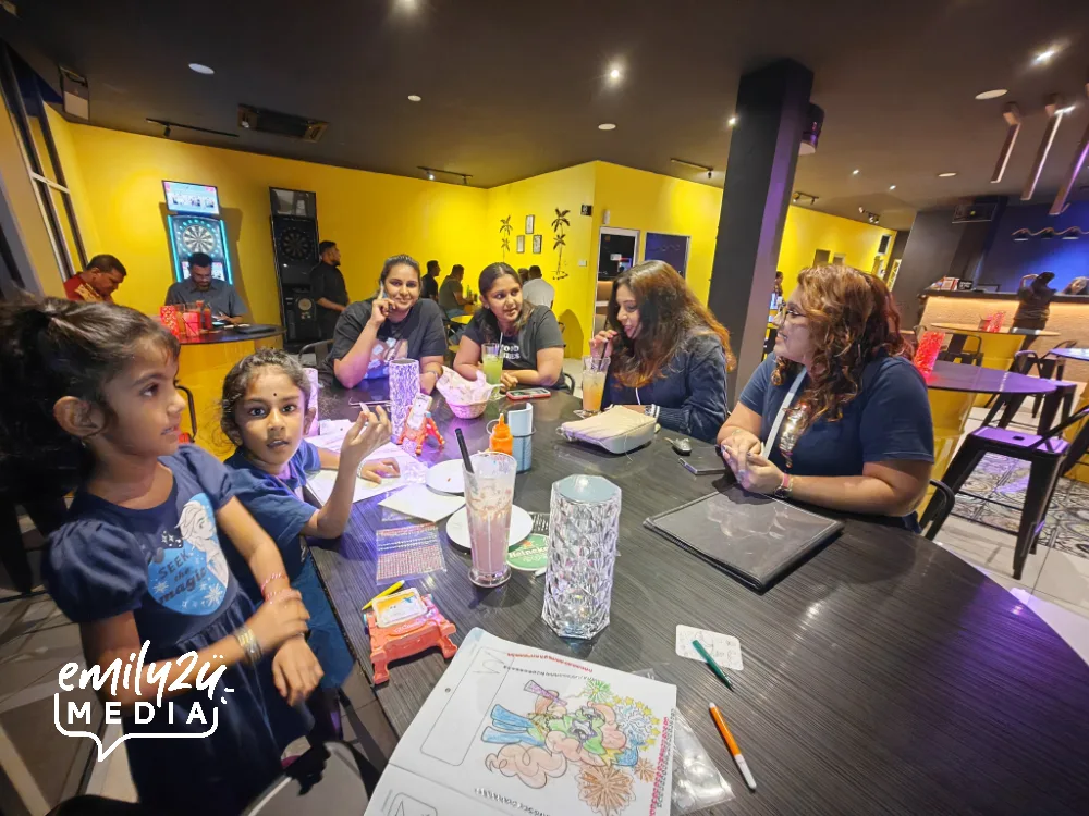 Night Shift Bar and Restaurant is a family-friendly restaurant
