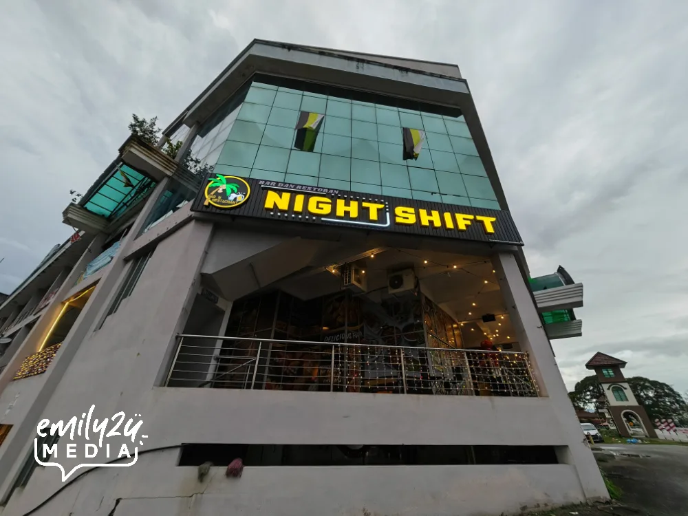 Night Shift Bar and Restaurant side view