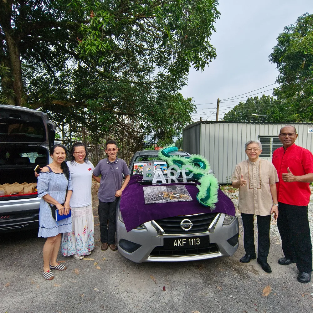 this is the first piece of art given by Mr Ng to A2Z Charity Organisation to raise funds to restore Art Bloc Building