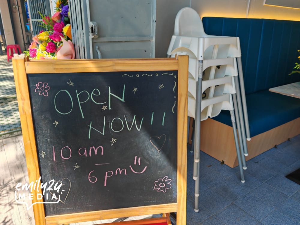 business hours are from 10am until 6pm