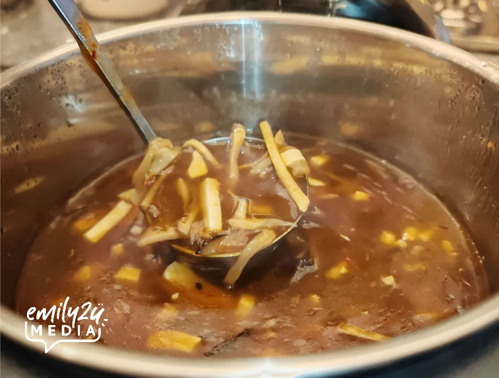 Crab Meat Beancurd Mushroom Soup