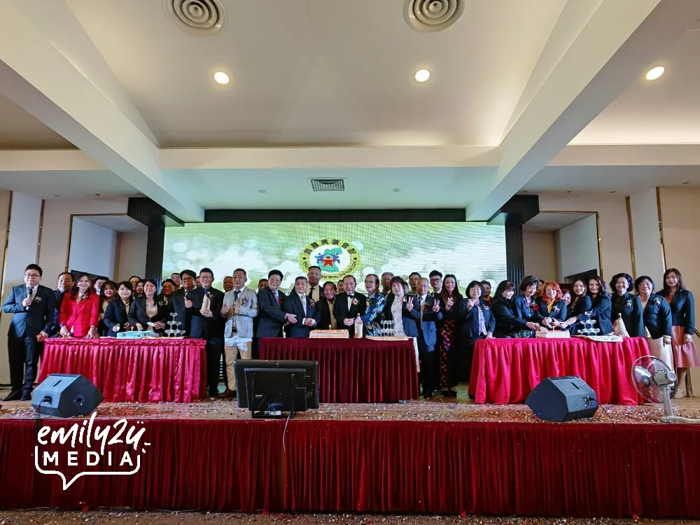 cake-cutting ceremony