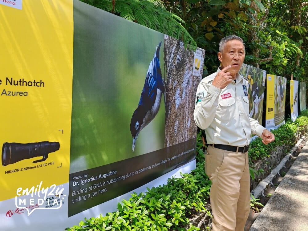 Genting Nature Adventures Department Manager Mr. Eddie Chan leads GNA CoEC participants along the Nikon Mile Long Gallery