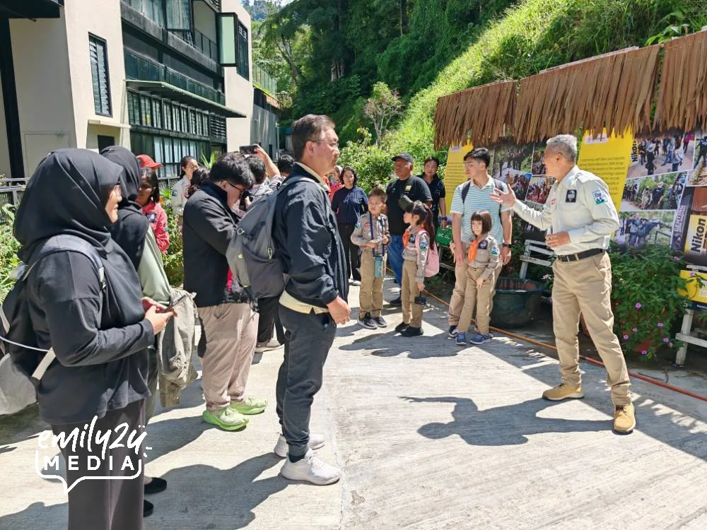 tour of Awana Trail