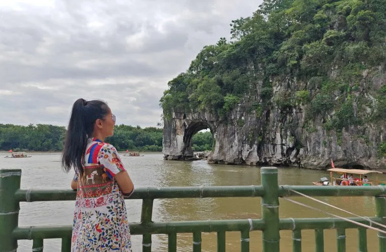 From Guilin to Yangshuo: Karst Peaks, Guanyang Oil Tea & West Street Weekend