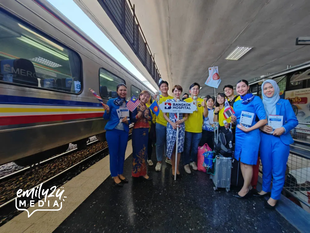 welcome team from Bangkok Hospital Hat Yai branch