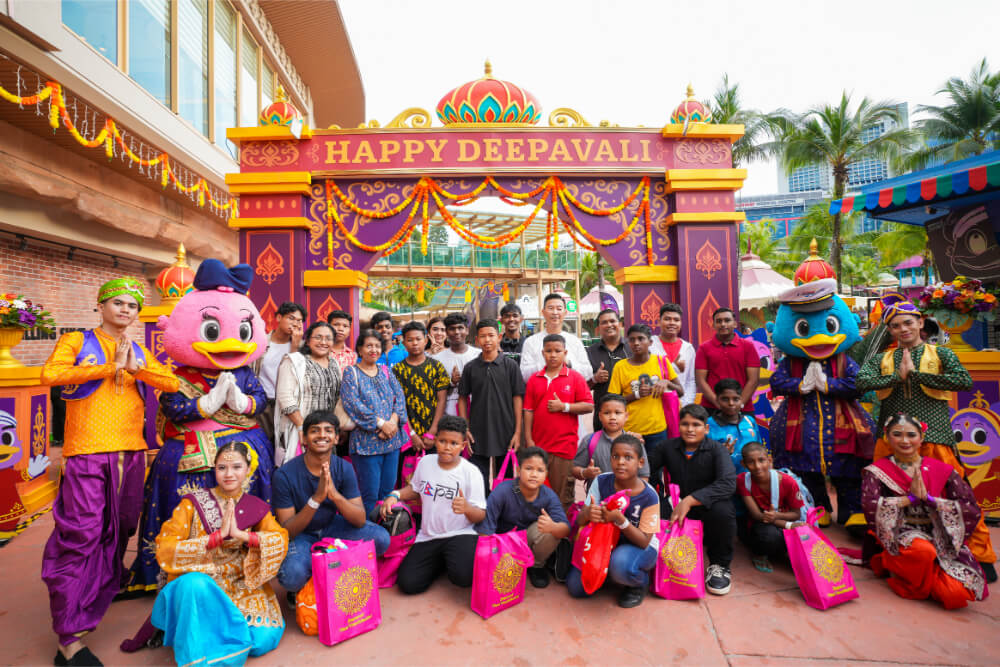 group photo at Sunway Lagoon