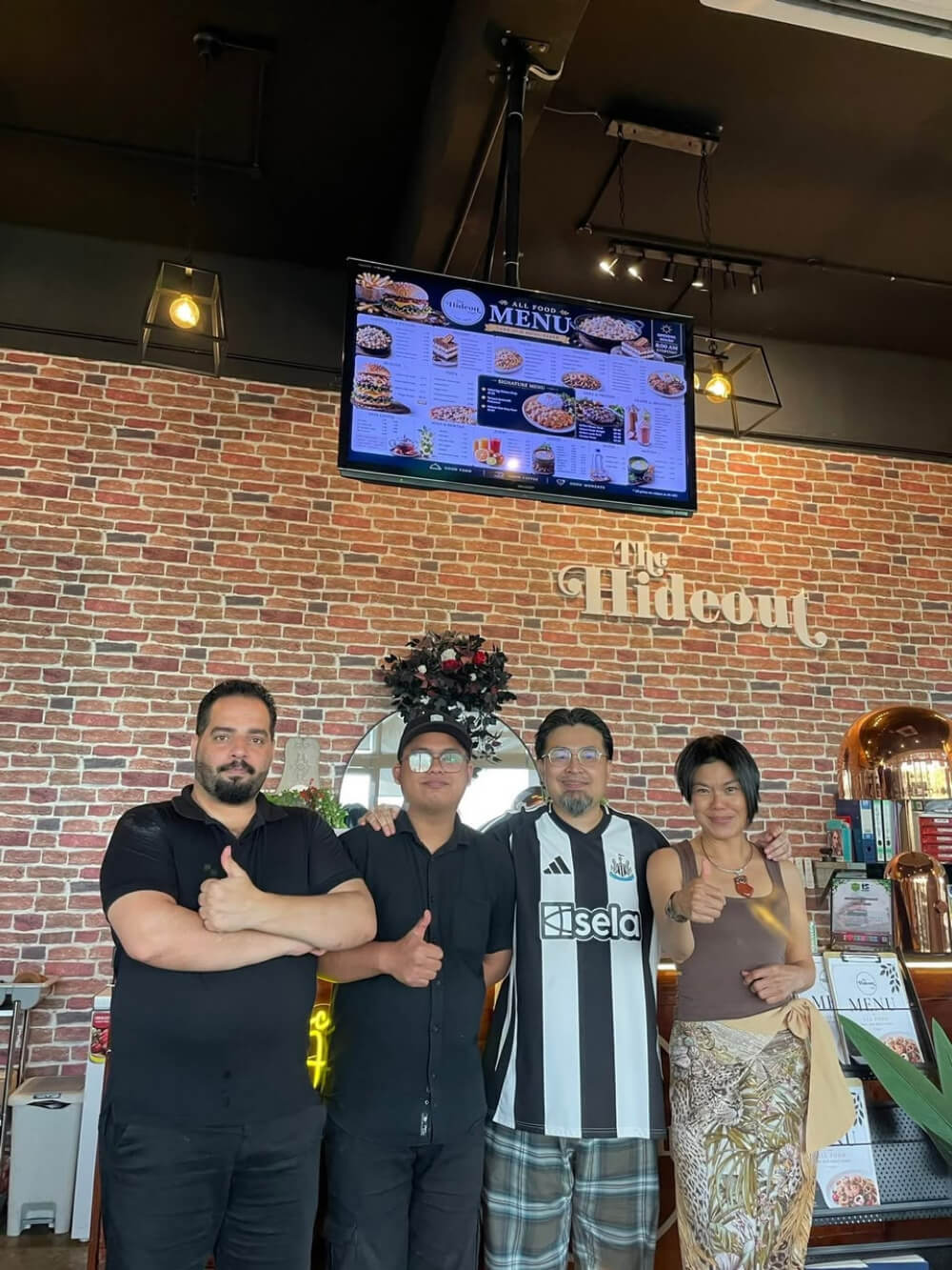 Facebook Live host Mohd Nizril (2nd R) with Zhavis Chong (R) and The Hideout BJ Cafe & Event Space Head Chef Moayad (L)
