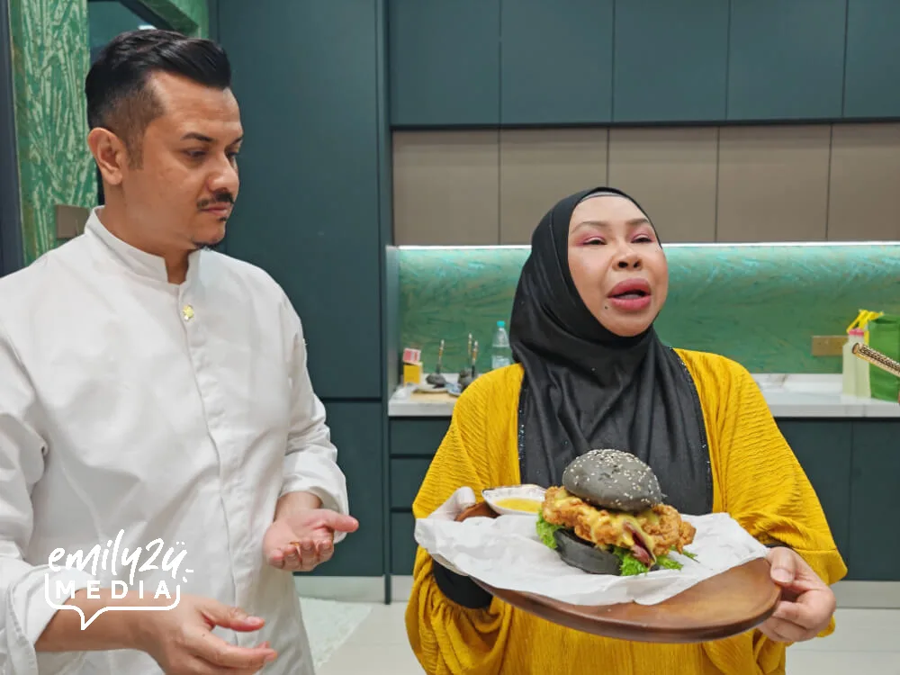 a Chicken UFO Signature Barico Burger is ready to be served