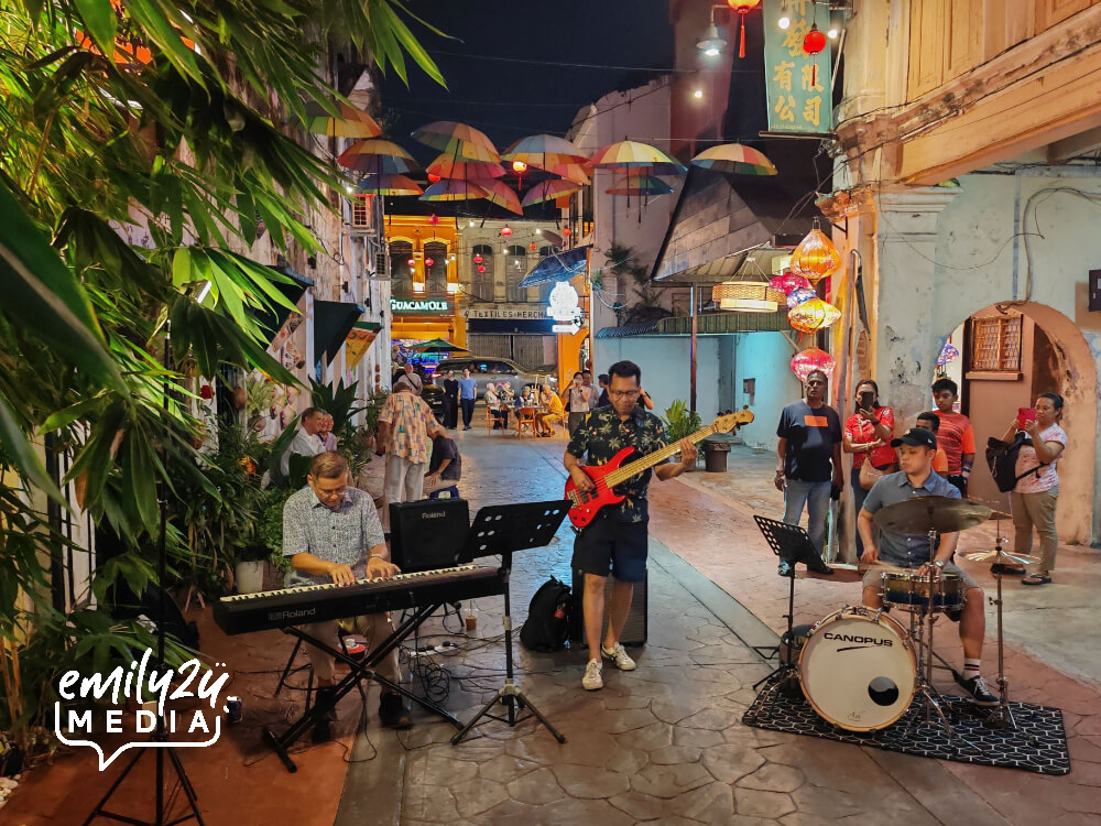 WVC Malaysian Jazz Ensemble with Tay Cher Siang (piano), AJ Popshuvit (bass), and Adriel Wong (drums)