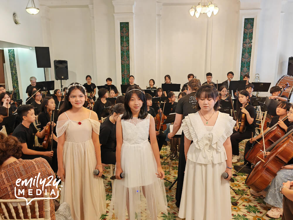 L-R Ally Yip Mun Yee, Phan See Teng & Wong Qian Ting