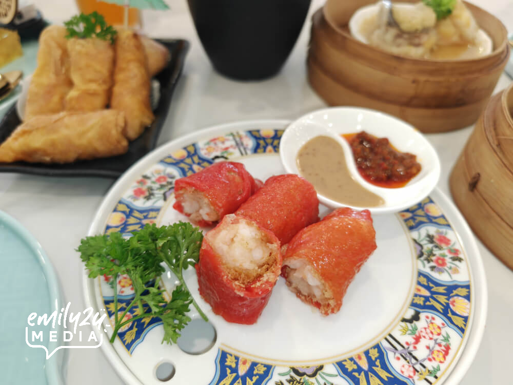 Red Rice Crepe Roll