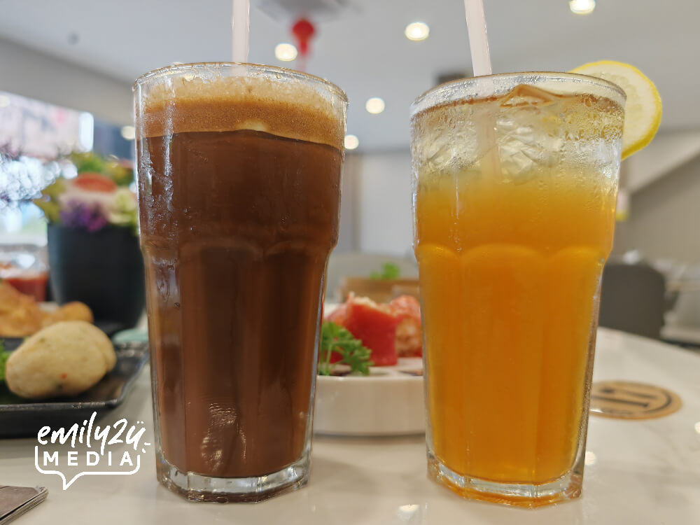 Signature Ipoh White Coffee and Salted Lime Juice