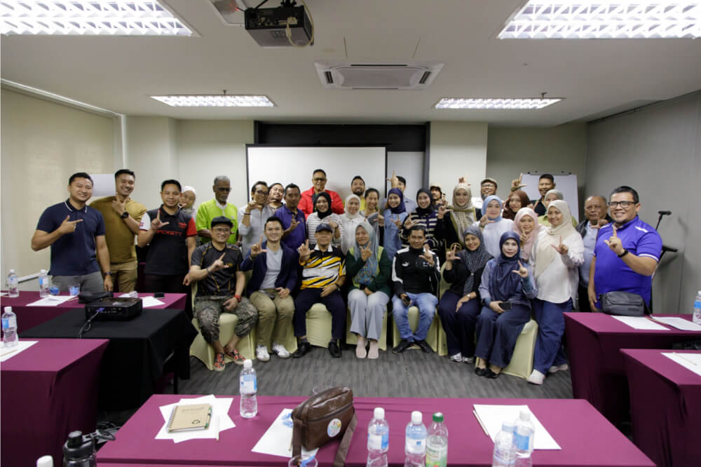 group photo after Effective Written Communication and the use of Artificial Intelligence in news writing and broadcast